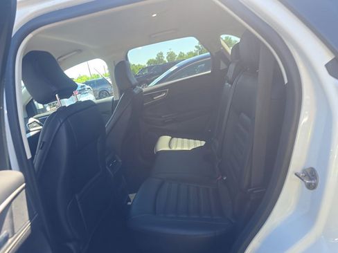 Used 2024 Ford Edge SEL w/ Convenience Package AWD/4WD image 11