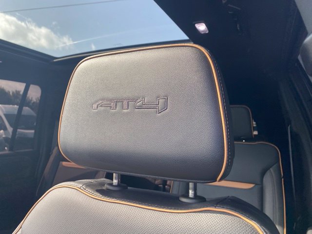 Used 2023 GMC Yukon XL AT4 AWD/4WD image 14