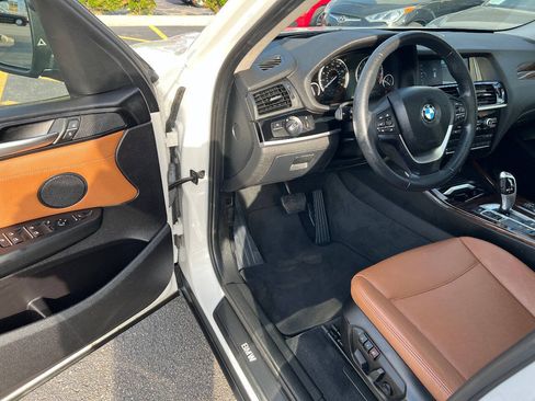 Used 2017 BMW X3 sDrive28i RWD image 18
