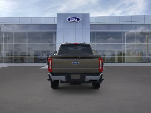 Used 2026 Ford F250 Lariat w/ FX4 Off-Road Package image 5