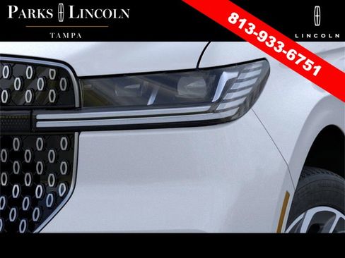 New 2026 Lincoln Navigator Reserve image 18