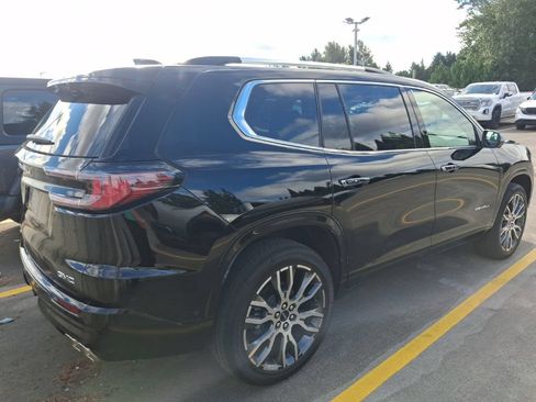 Used 2026 GMC Acadia Denali Ultimate w/ LPO, Floor Liner Package AWD/4WD image 5