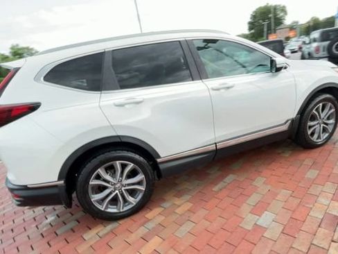 Used 2020 Honda CR-V Touring image 2