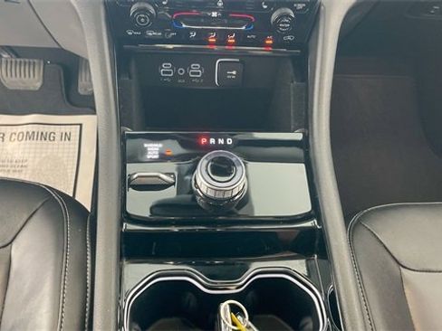 Used 2023 Jeep Grand Cherokee L Limited w/ Black Appearance Package image 41