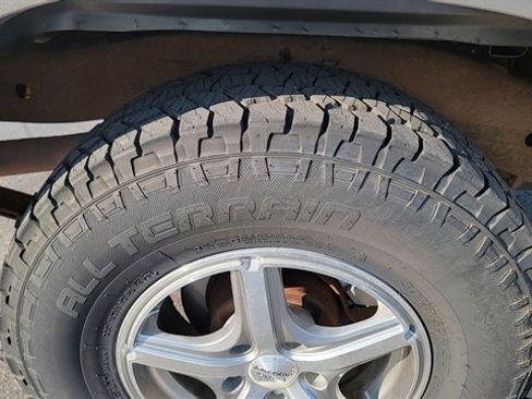 Used 2003 Chevrolet S10 Pickup LS image 13