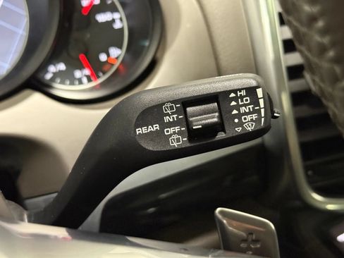 Used 2016 Porsche Cayenne AWD/4WD image 26