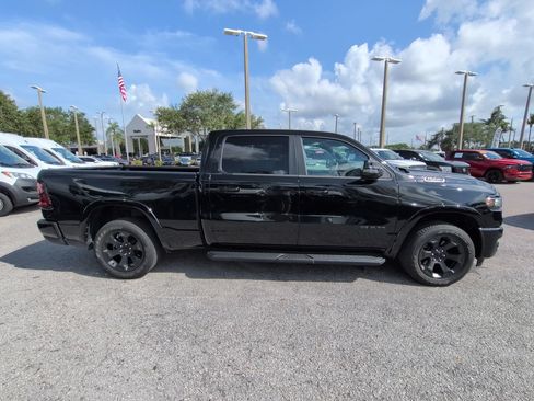 Used 2025 RAM 1500 Big Horn AWD/4WD image 4