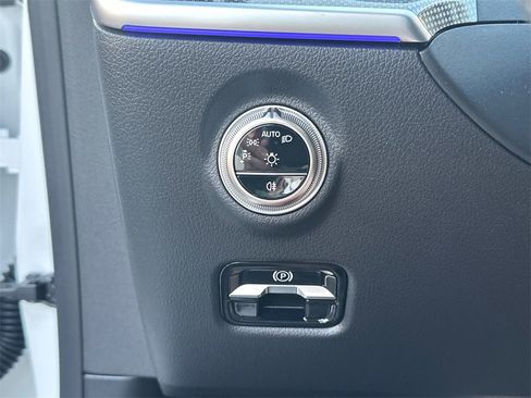 Certified 2025 Mercedes-Benz CLE 450 CLE 450 image 33