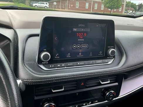 Certified 2023 Nissan Rogue SV AWD/4WD image 15