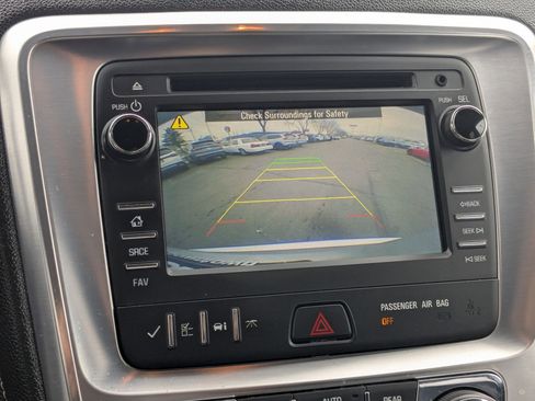 Used 2016 GMC Acadia SLT image 23