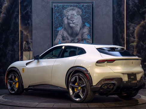 Used 2025 Ferrari Purosangue AWD/4WD image 12