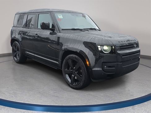 New 2026 Land Rover Defender 110 V8 image 3