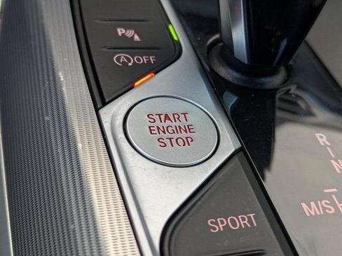 Used 2021 BMW 330i Sedan w/ Convenience Package image 31