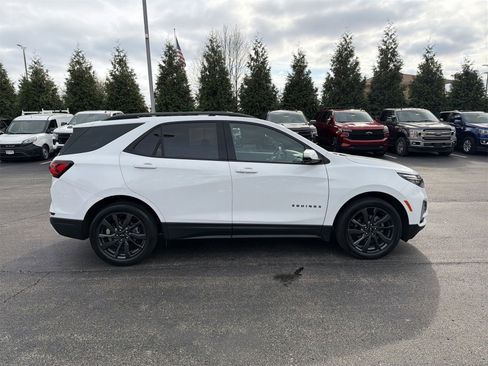 Used 2023 Chevrolet Equinox RS image 9