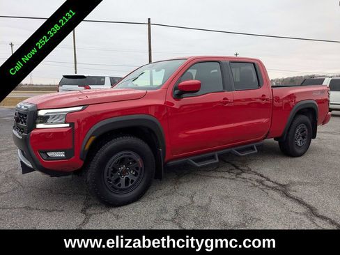 Used 2025 Nissan Frontier PRO-4X image 8