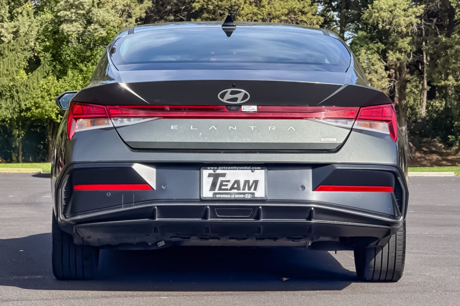 Used 2024 Hyundai Elantra Limited FWD image 5