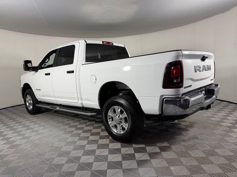 Used 2026 RAM 2500 Big Horn AWD/4WD image 9