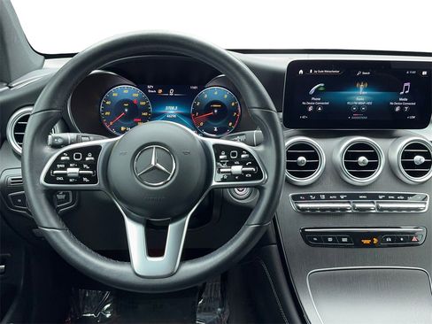 Used 2021 Mercedes-Benz GLC 300 image 17