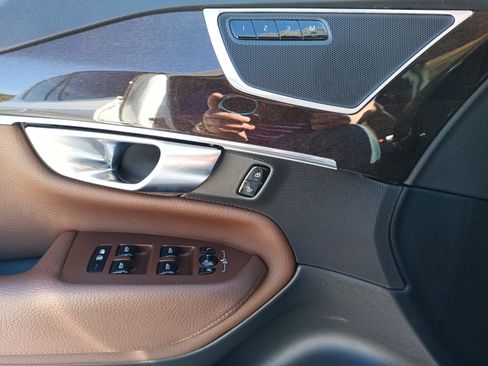 Used 2019 Volvo XC90 T6 Momentum w/ Protection Package Premier image 22