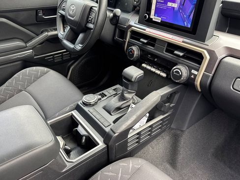 New 2026 Toyota Tacoma SR5 AWD/4WD image 17
