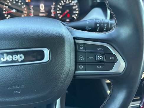 Used 2022 Jeep Compass Limited AWD/4WD image 18