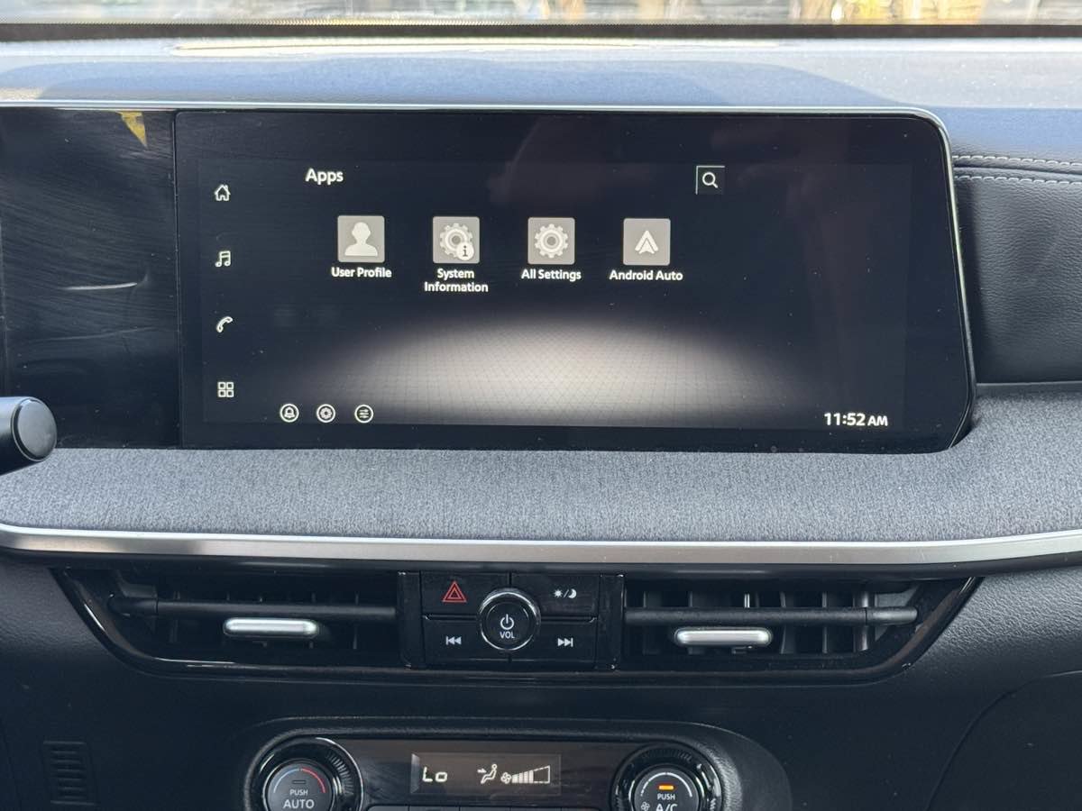 Used 2026 Nissan Kicks SV FWD image 21