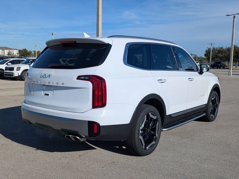 New 2025 Kia Telluride S image 5