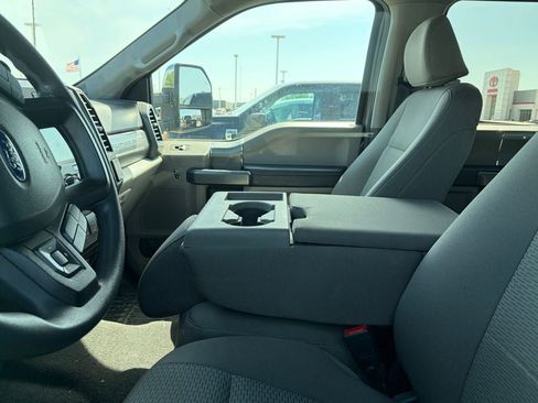 Used 2022 Ford F250 XLT w/ XLT Premium Package AWD/4WD image 6