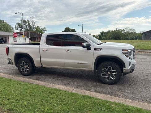 Used 2023 GMC Sierra 1500 SLT w/ SLT Premium Plus Package image 7