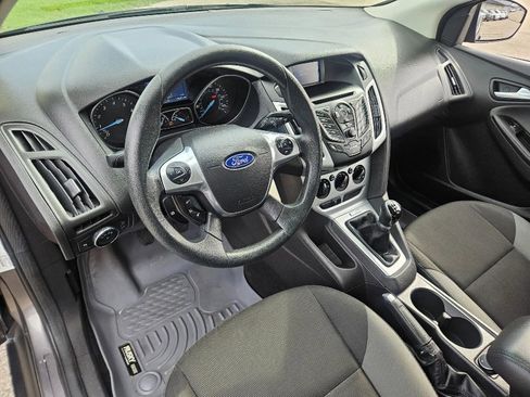Used 2014 Ford Focus SE image 12