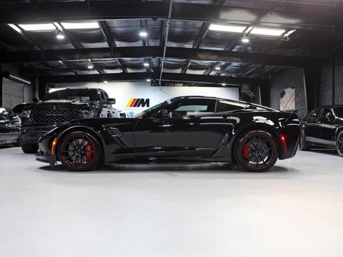 Used 2019 Chevrolet Corvette Grand Sport RWD image 4