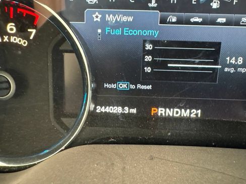 Used 2017 Ford F150 Platinum w/ Equipment Group 701A Luxury AWD/4WD image 12