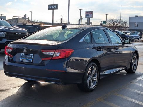 Used 2019 Honda Accord EX image 5
