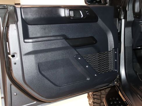 Used 2025 Ford Bronco Badlands AWD/4WD image 35