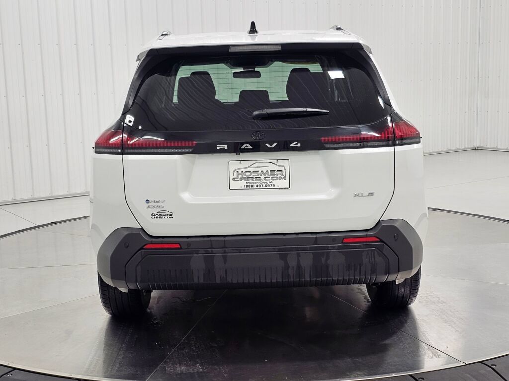 Used 2026 Toyota RAV4 XLE Premium AWD/4WD image 4