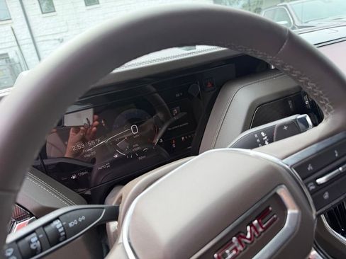 New 2026 GMC Yukon Elevation AWD/4WD image 16