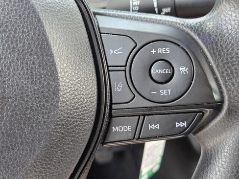 Used 2022 Toyota Corolla LE FWD image 22
