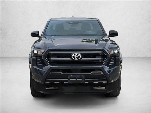 Used 2025 Toyota Tacoma SR AWD/4WD image 2