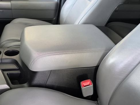 Used 2016 Toyota Sequoia Limited w/ Safety & Convenience Package RWD image 9