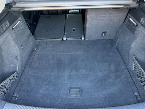 Used 2022 Audi Q5 2.0T Premium w/ Convenience Package image 32