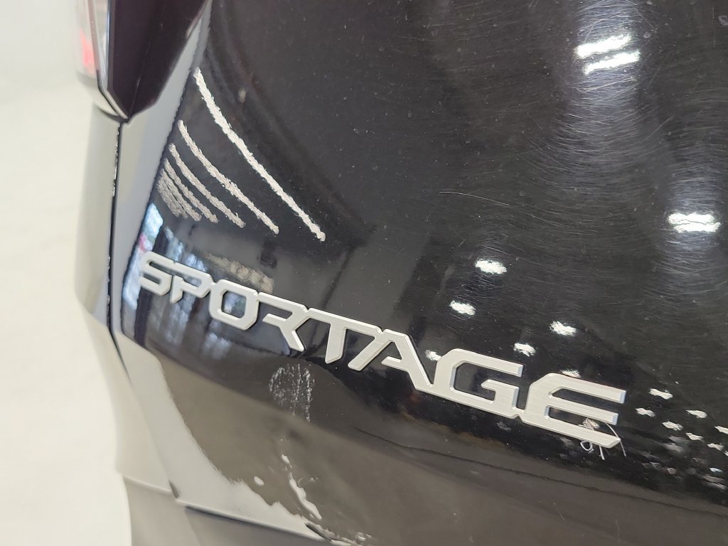 Used 2026 Kia Sportage LX FWD image 8