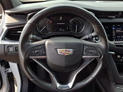 Certified 2023 Cadillac XT6 Luxury image 16