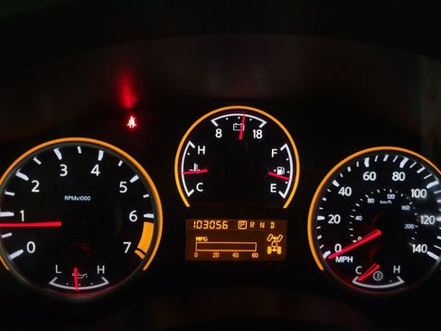 Used 2015 Nissan Titan SV w/ SV Value Truck Package image 23