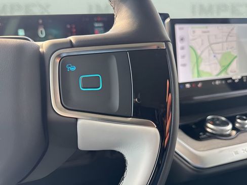 Used 2025 Ford Expedition Platinum w/ Driver's Package image 16