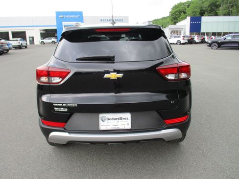 Used 2023 Chevrolet TrailBlazer LT FWD image 6