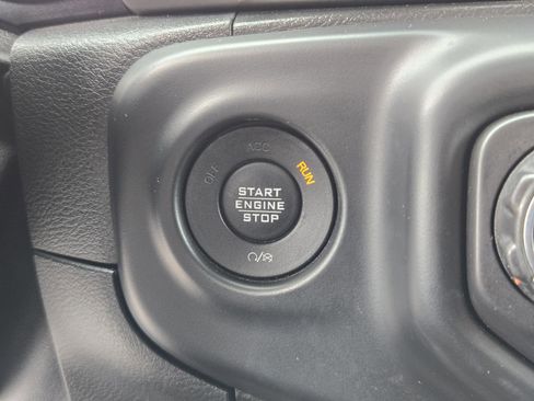 Certified 2020 Jeep Gladiator Sport w/ Quick Order Package 24S image 11