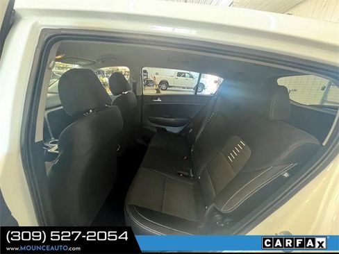 Used 2020 Kia Sportage LX w/ LX Popular Package image 10