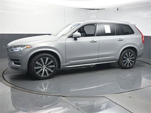 Used 2024 Volvo XC90 B6 Plus image 4