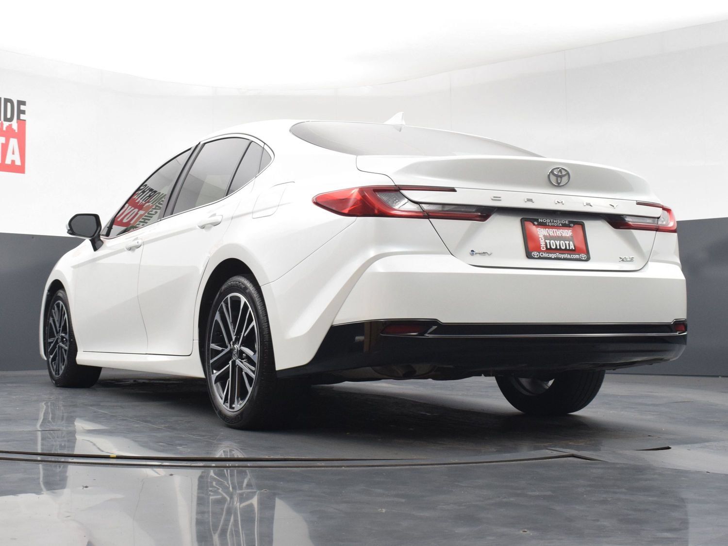 Used 2026 Toyota Camry XLE FWD image 28