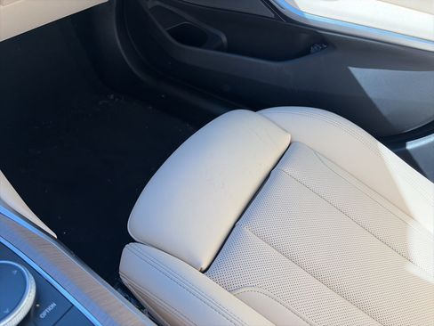 Used 2025 BMW 330i xDrive Sedan w/ M Sport Package image 19